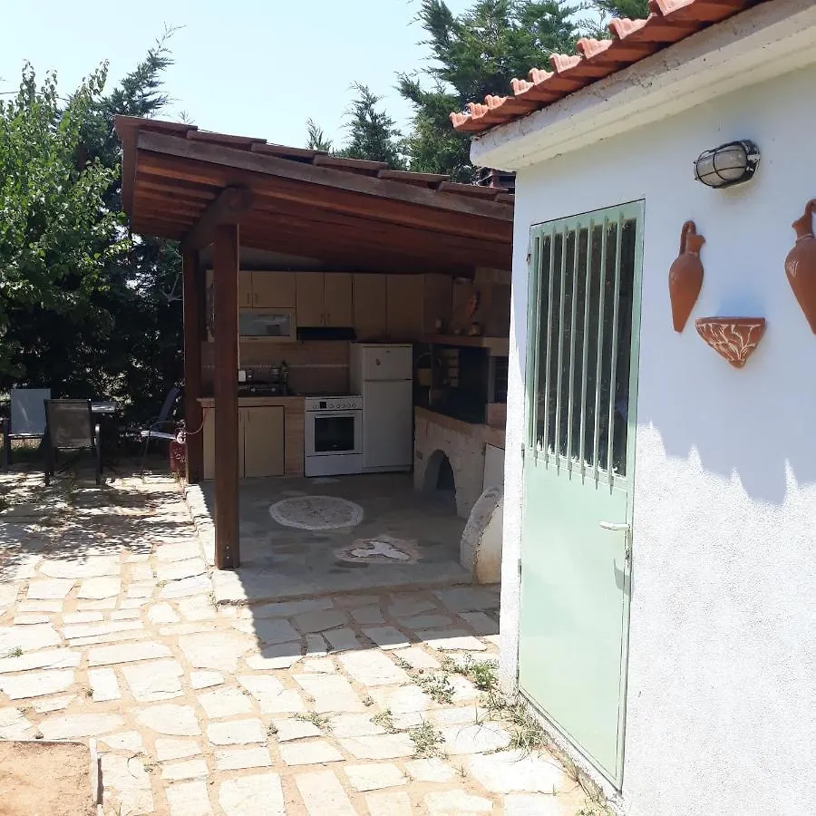 Evdokia Country Maisonette Ágios Mámas 0*,  Grèce